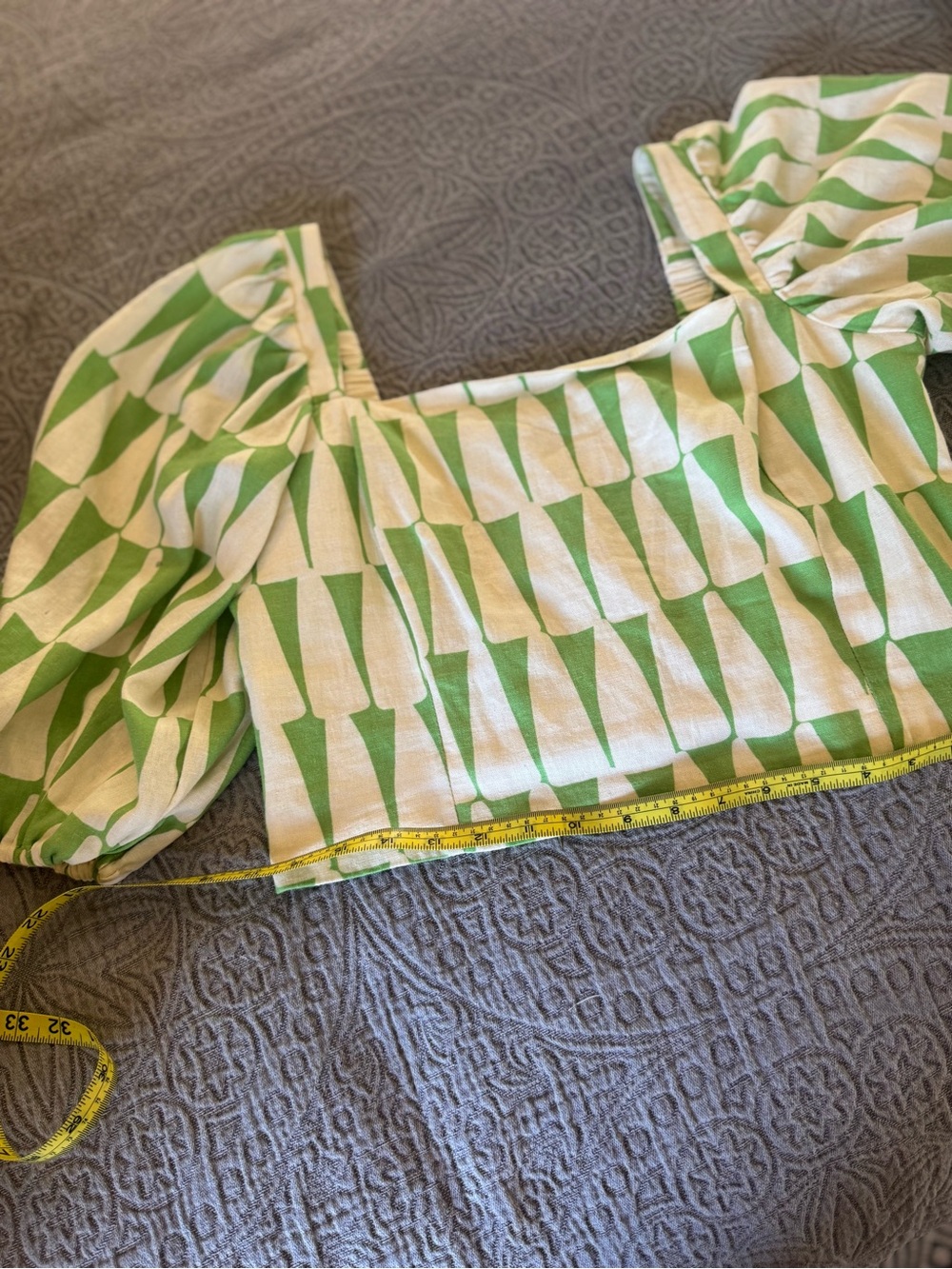 Anthropologie Green /white Geometric Puff-Sleeve Tunic Top - Picture 3 of 7